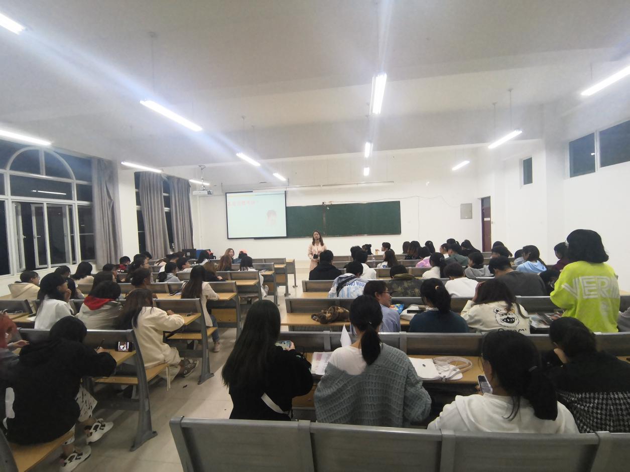 2020年10月27日昆明理工大学艺传院韩语分享讲座1
