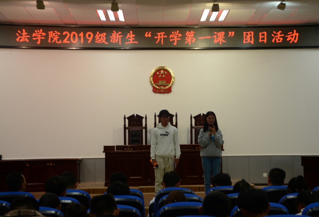 图片包含 室内, 墙壁, 房间, 天花板描述已自动生成