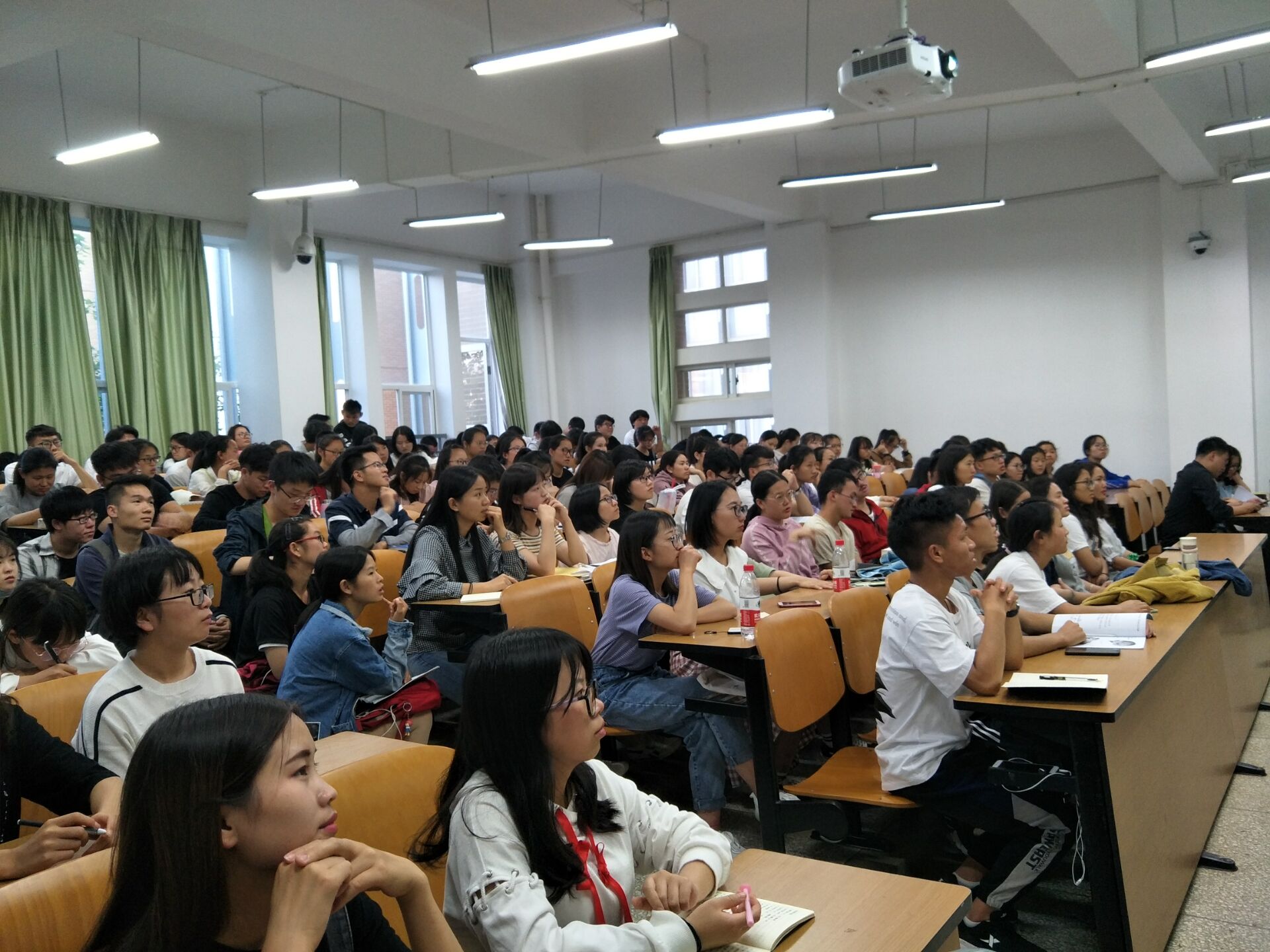 1559631574859712.jpg 图片二.jpg