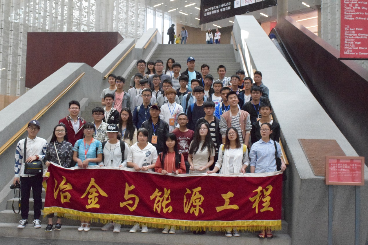 参观博物馆1.jpg
